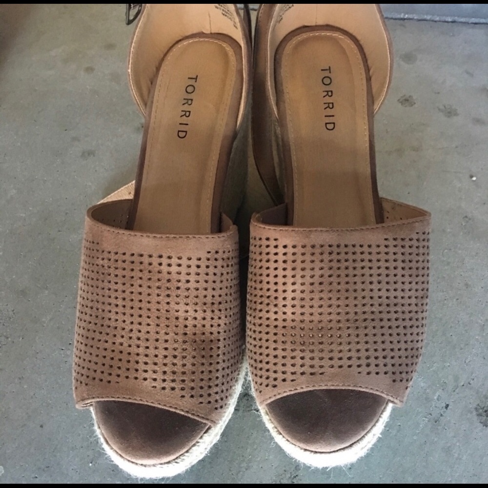 Torrid wedges size 11